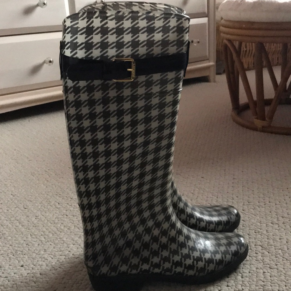 Great condition Ralph Lauren rain boots! Size 7